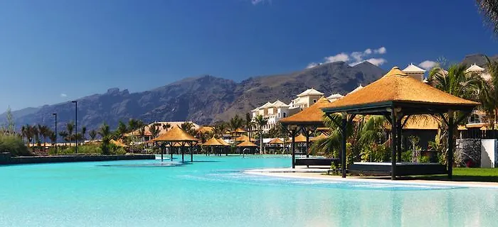 Rok Plaza (adults Only) Apartment