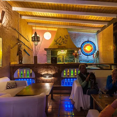 Rok Plaza (adults Only) 아파트 Alcalá