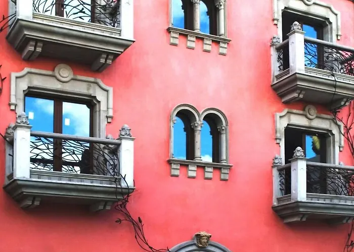 Rok Plaza (adults Only) *