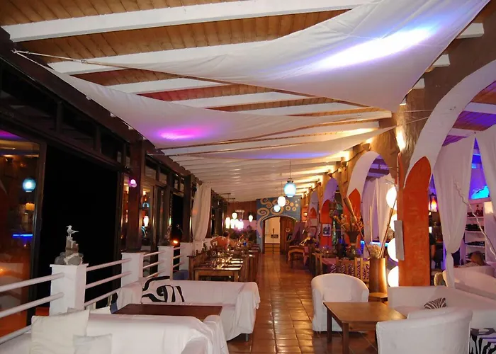 Rok Plaza (adults Only) *